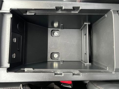 Used 2024 MAZDA MAZDA3 s image 25