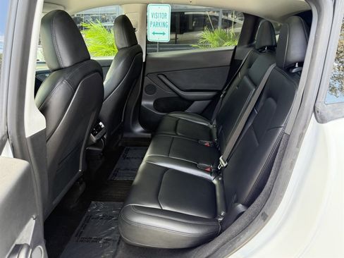 Used 2023 Tesla Model Y Long Range image 15