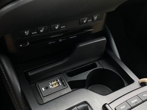 Used 2019 Lexus ES 350 w/ Premium Package FWD image 17