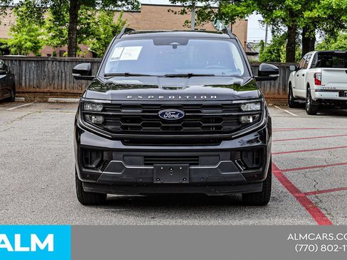 Used 2025 Ford Expedition Active AWD/4WD image 12