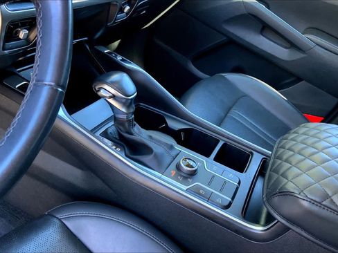 Used 2023 Kia Sorento S w/ Panoramic Sunroof Package image 16