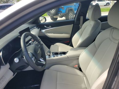 Used 2025 Genesis G70 2.5T image 20