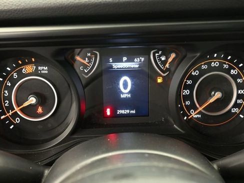 Used 2024 Jeep Wrangler Unlimited Sport AWD/4WD image 32