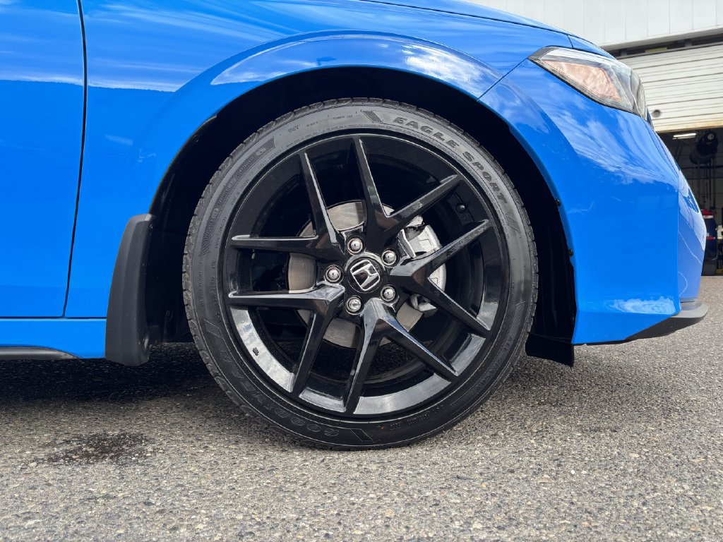 Used 2025 Honda Civic Sport image 9