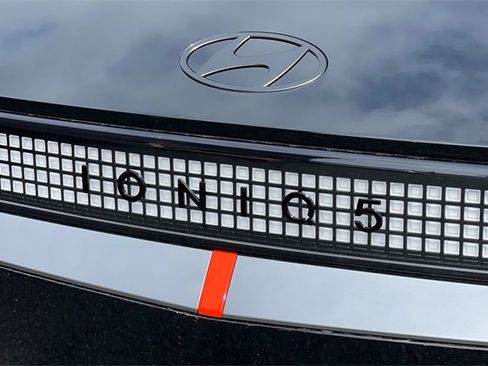 New 2025 Hyundai Ioniq 5 N Base image 9