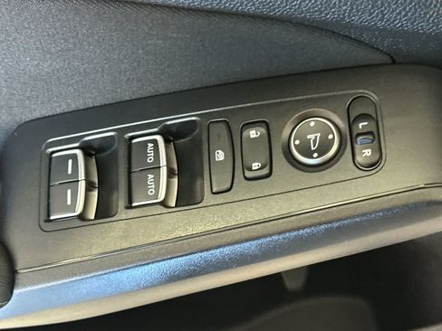 Used 2023 Honda Civic Sport image 14