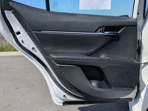 Used 2022 Toyota Camry SE w/ Convenience Package image 23