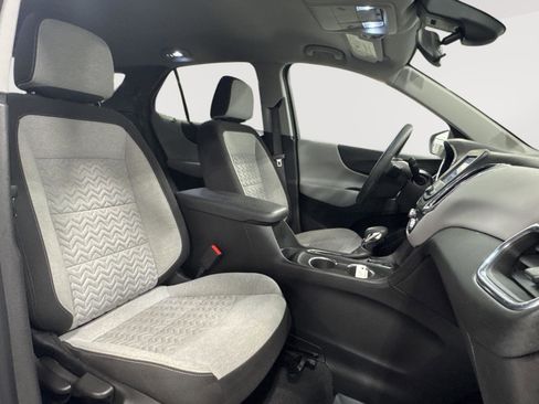 Used 2023 Chevrolet Equinox LS w/ LS Convenience Package AWD/4WD image 12