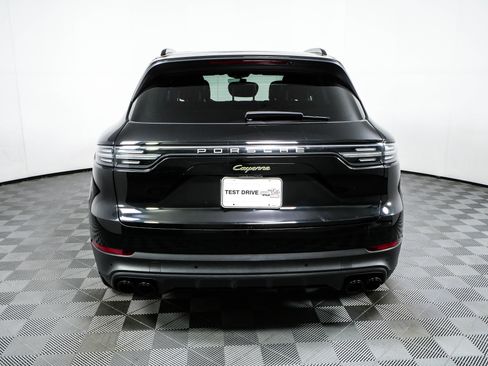 Certified 2023 Porsche Cayenne Platinum Edition AWD/4WD image 32