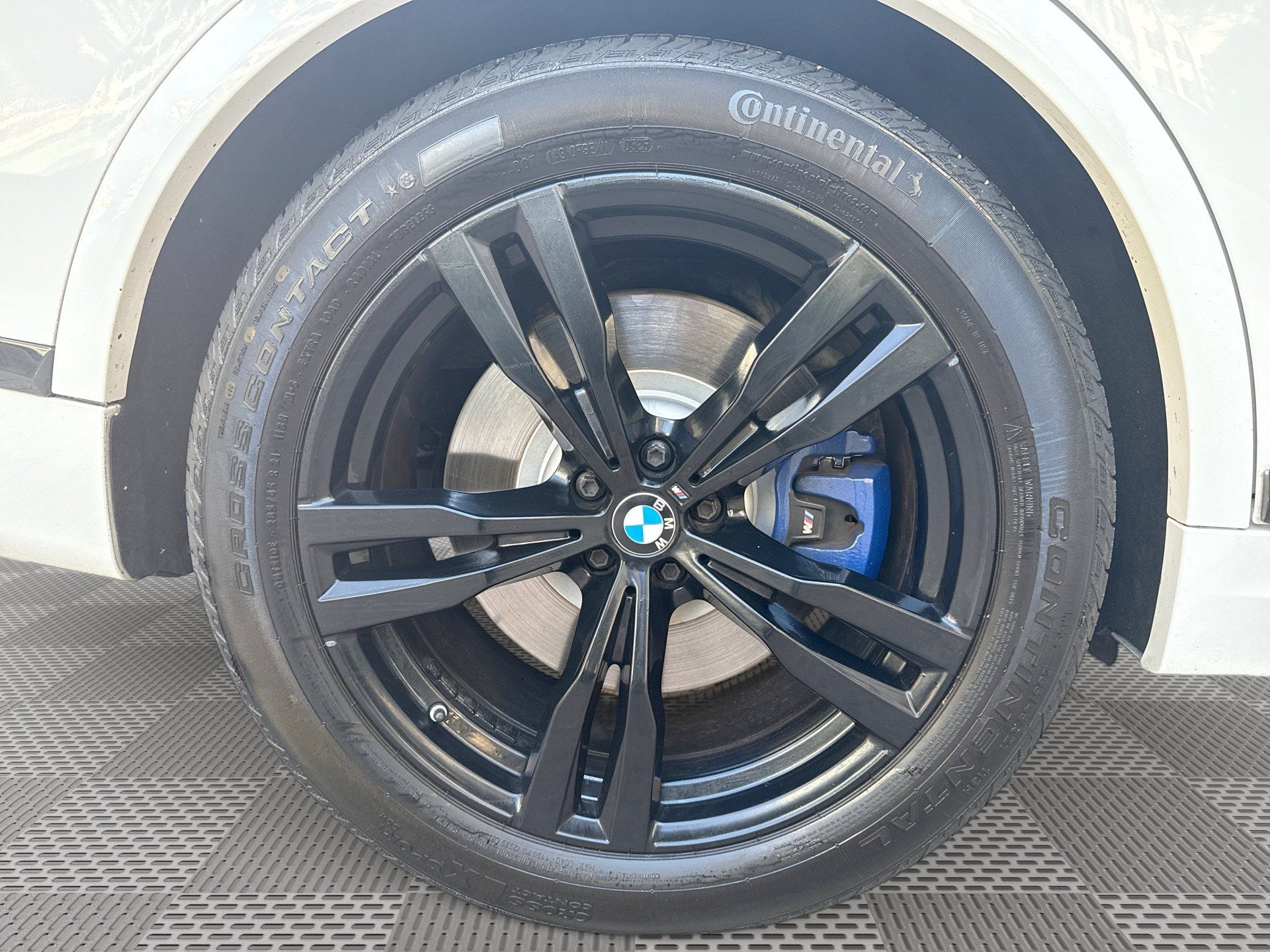 Used 2020 BMW X7 M50i AWD/4WD image 30