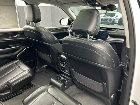 Used 2021 Jeep Grand Cherokee L Limited RWD image 43