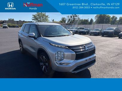 Used 2025 Mitsubishi Outlander SE