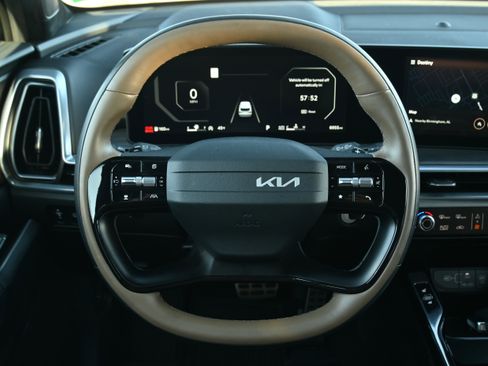 Used 2026 Kia Sorento SX Prestige w/ Olive Brown Leather Package image 21