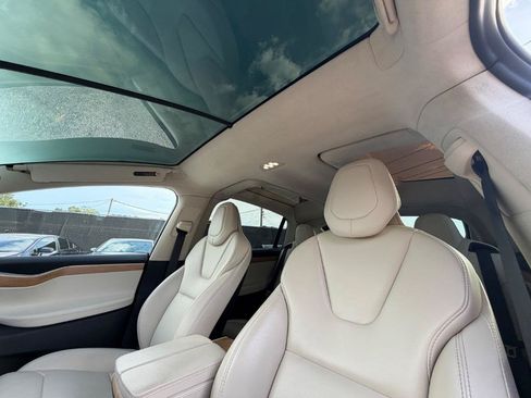 Used 2018 Tesla Model X 100D AWD/4WD image 30