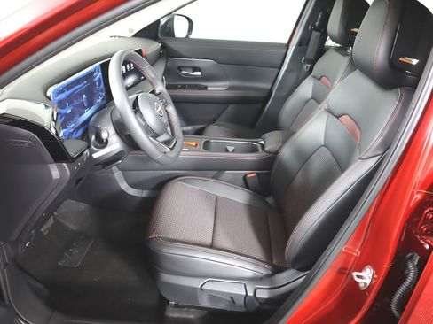 New 2026 Nissan Kicks SR w/ SR Premium Package image 17