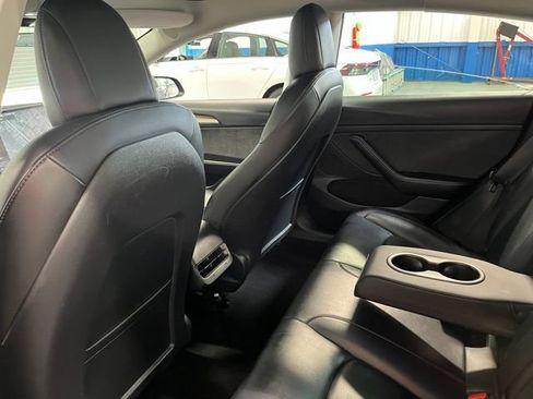 Used 2022 Tesla Model 3 Long Range AWD/4WD image 19