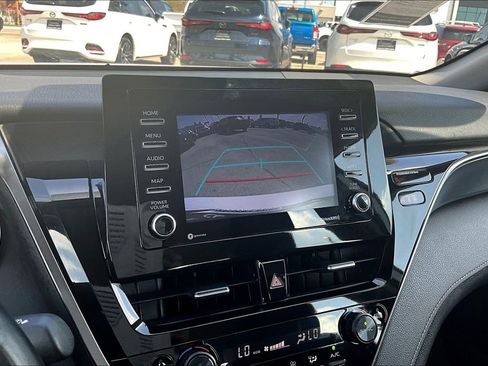Used 2024 Toyota Camry SE FWD image 15