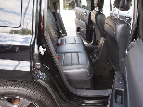 Used 2015 Jeep Patriot High Altitude AWD/4WD image 7