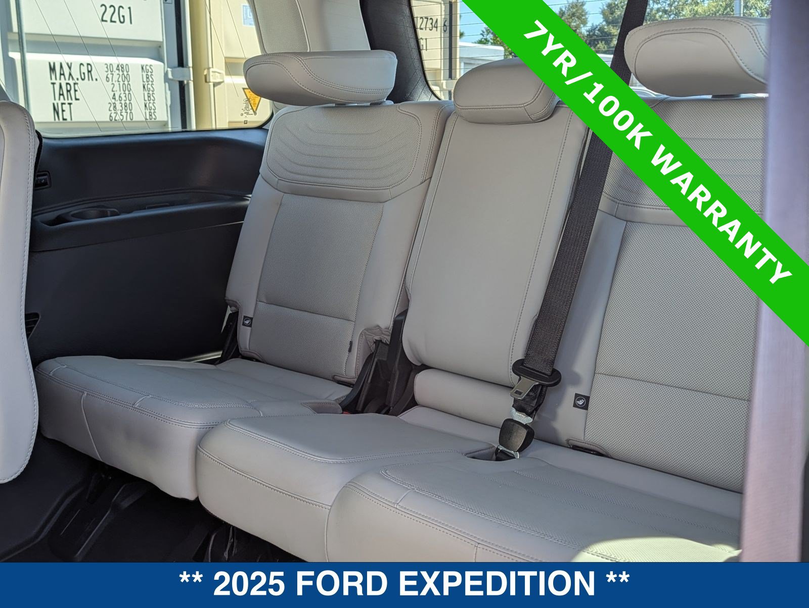Used 2025 Ford Expedition Platinum w/ Platinum Ultimate Package AWD/4WD image 16