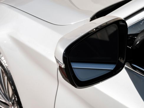 Used 2018 BMW 540i xDrive image 44