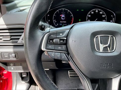 Used 2018 Honda Accord Sport image 10