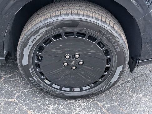 New 2026 Ford Maverick Lobo AWD/4WD image 18