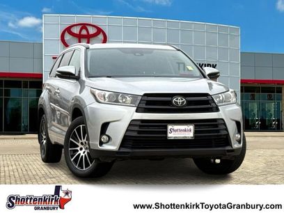 Used 2017 Toyota Highlander SE