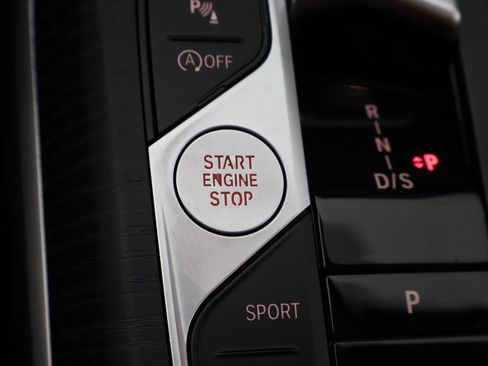 Used 2025 BMW 330i xDrive Sedan w/ M Sport Package image 53