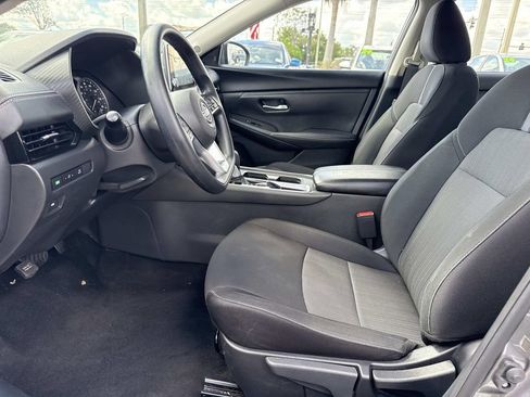 Certified 2025 Nissan Sentra SV FWD image 19