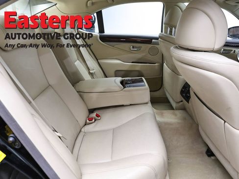 Used 2014 Lexus LS 460 AWD w/ Comfort Package image 28