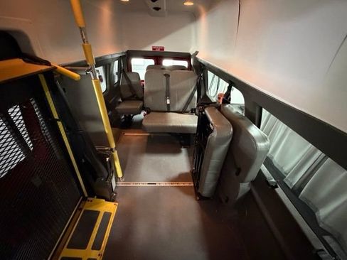 Used 2012 Ford E-350 and Econoline 350 Extended Super Duty w/ PWR Group RWD image 9
