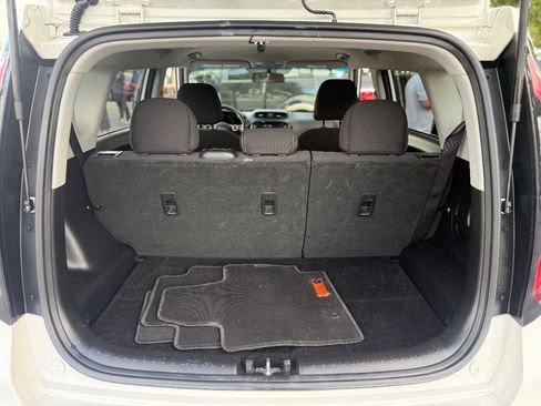Used 2018 Kia Soul w/ Convenience Package FWD image 19