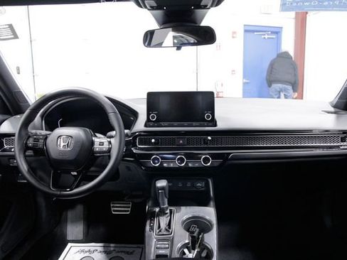 Certified 2025 Honda Civic Sport image 17