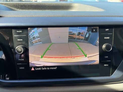 Certified 2023 Volkswagen Taos SE image 20