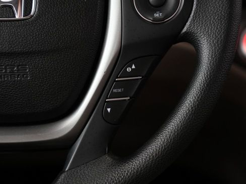 Used 2017 Honda Pilot EX image 15
