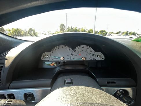 Used 2002 Ford Thunderbird RWD image 21