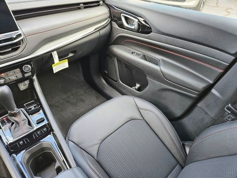 New 2026 Jeep Compass Trailhawk w/ Sun, Sound & Navigation Group image 15