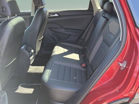 Used 2023 Volkswagen Taos SEL image 21