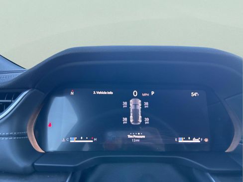 New 2025 Jeep Grand Cherokee Limited w/ Black Appearance Package image 15