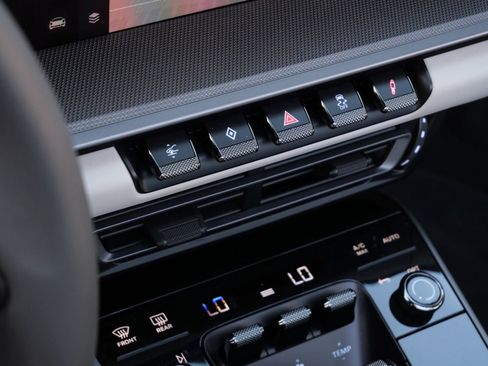 Used 2024 Porsche 911 Targa 4S image 16