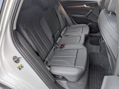 Used 2022 Audi Q5 e Premium Plus w/ Premium Plus Package AWD/4WD image 20