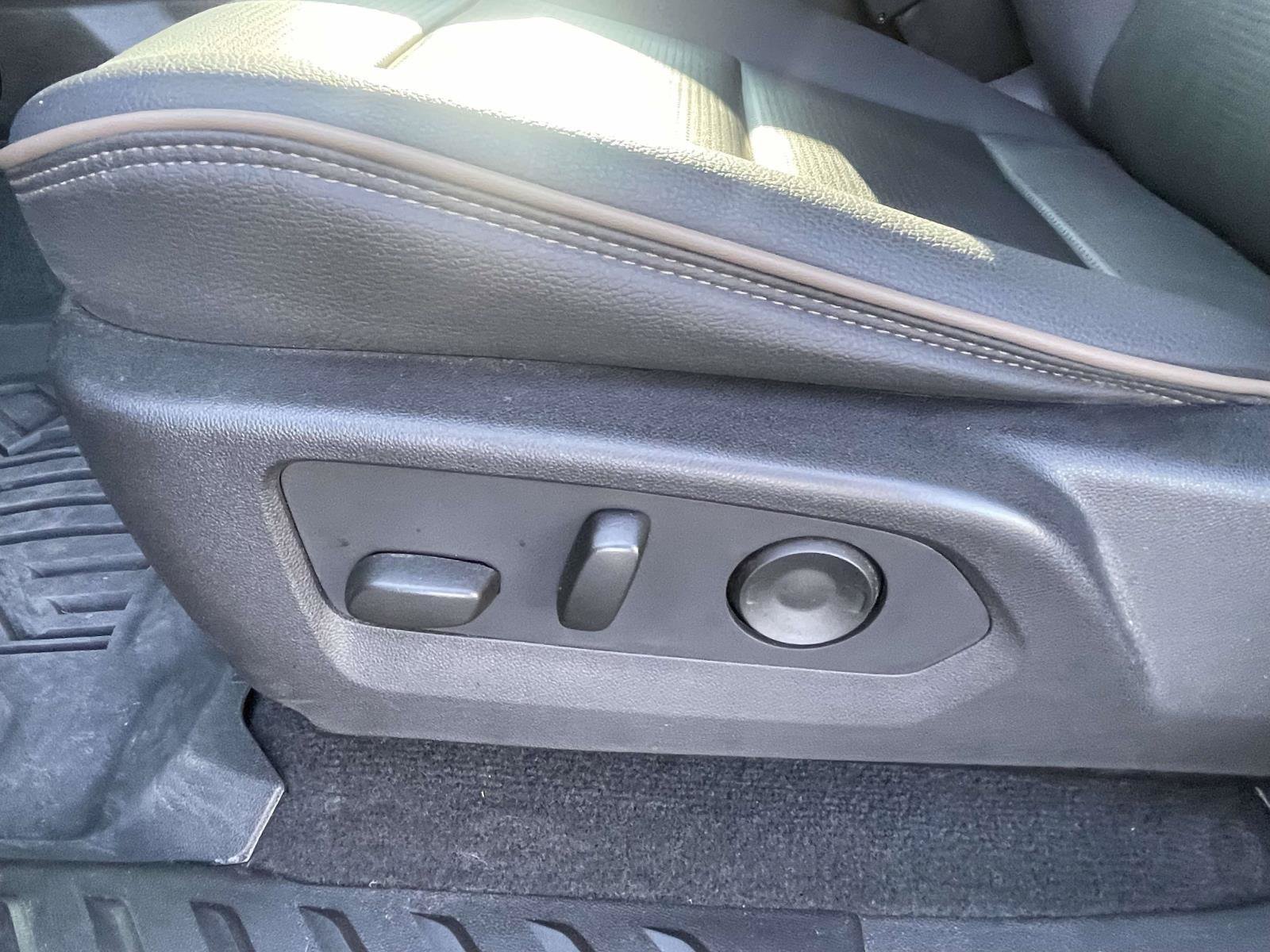 Certified 2024 GMC Canyon Denali AWD/4WD image 14