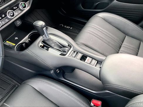 Used 2024 Honda HR-V EX-L image 17