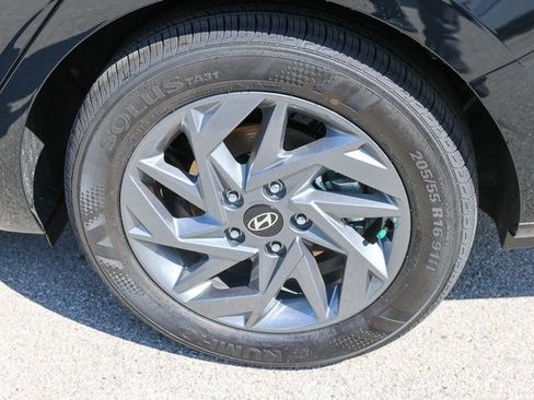 New 2025 Hyundai Elantra Blue image 5