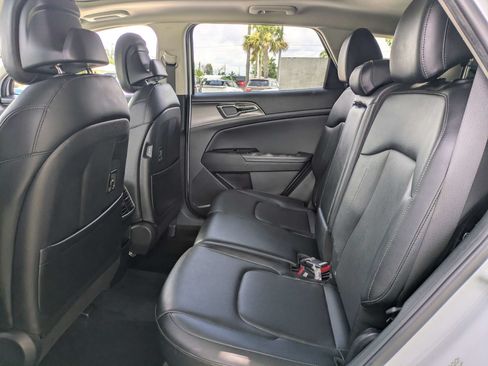 Used 2023 Kia Sportage SX FWD image 13