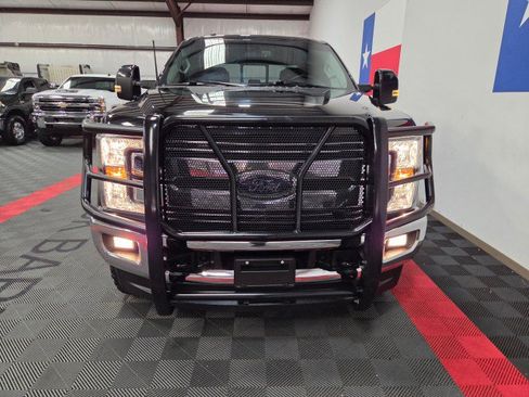 Used 2018 Ford F250 Lariat w/ Lariat Value Package AWD/4WD image 21