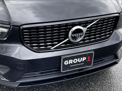 Used 2021 Volvo XC40 T5 R-Design w/ Advanced Package image 32