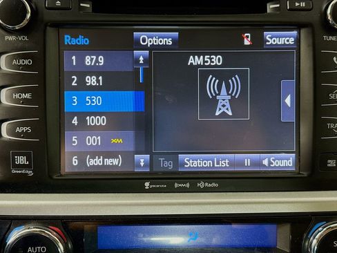 Used 2018 Toyota Highlander Limited image 15