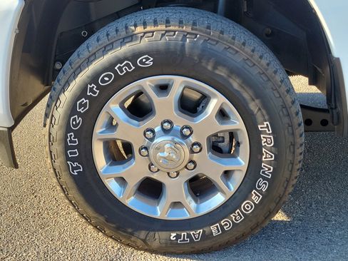 Used 2024 RAM 2500 Laramie image 6