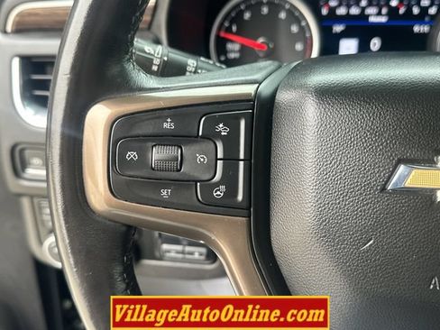 Used 2021 Chevrolet Suburban High Country w/ Premium Package AWD/4WD image 34